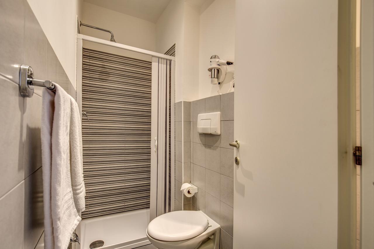 Enzo Luxury Rooms Rome Buitenkant foto